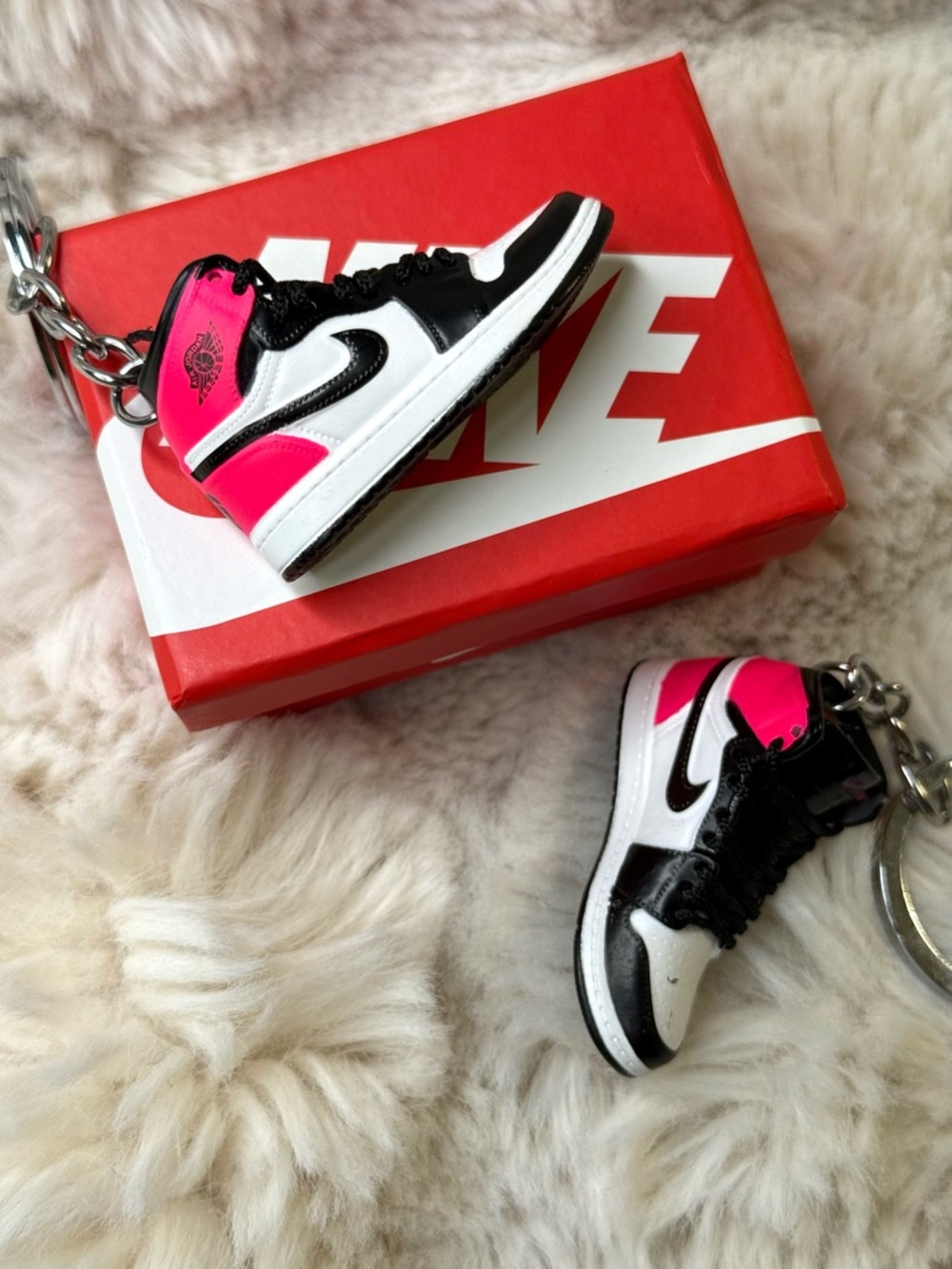Nike Mini Air Jordan 1 Keychain - White Black Hot Pink